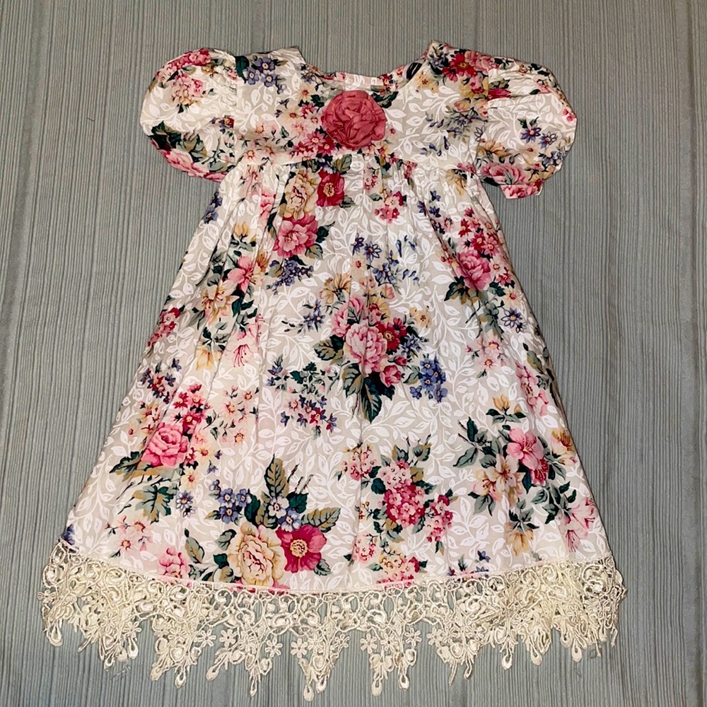 NWOT Floral dress girls 2T